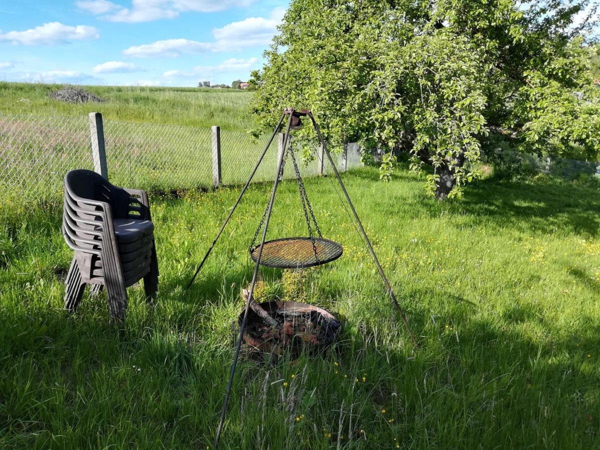 Fewo Haus Hutzelbuck In Idyllisch-Gruner Lage Nahe An Ансбах Экстерьер фото